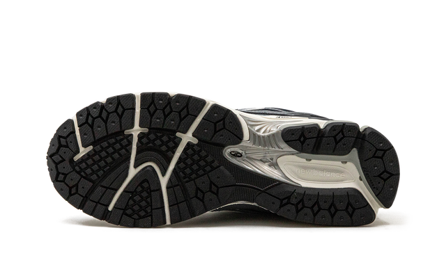 New Balance 1906R "TITANIUM"